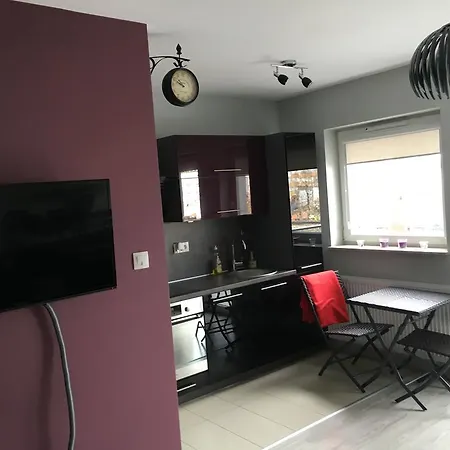 Apartament Nowy Jork Warmia Towers アパート オルシュティン