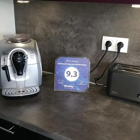Apartament Nowy Jork Warmia Towers アパート オルシュティン